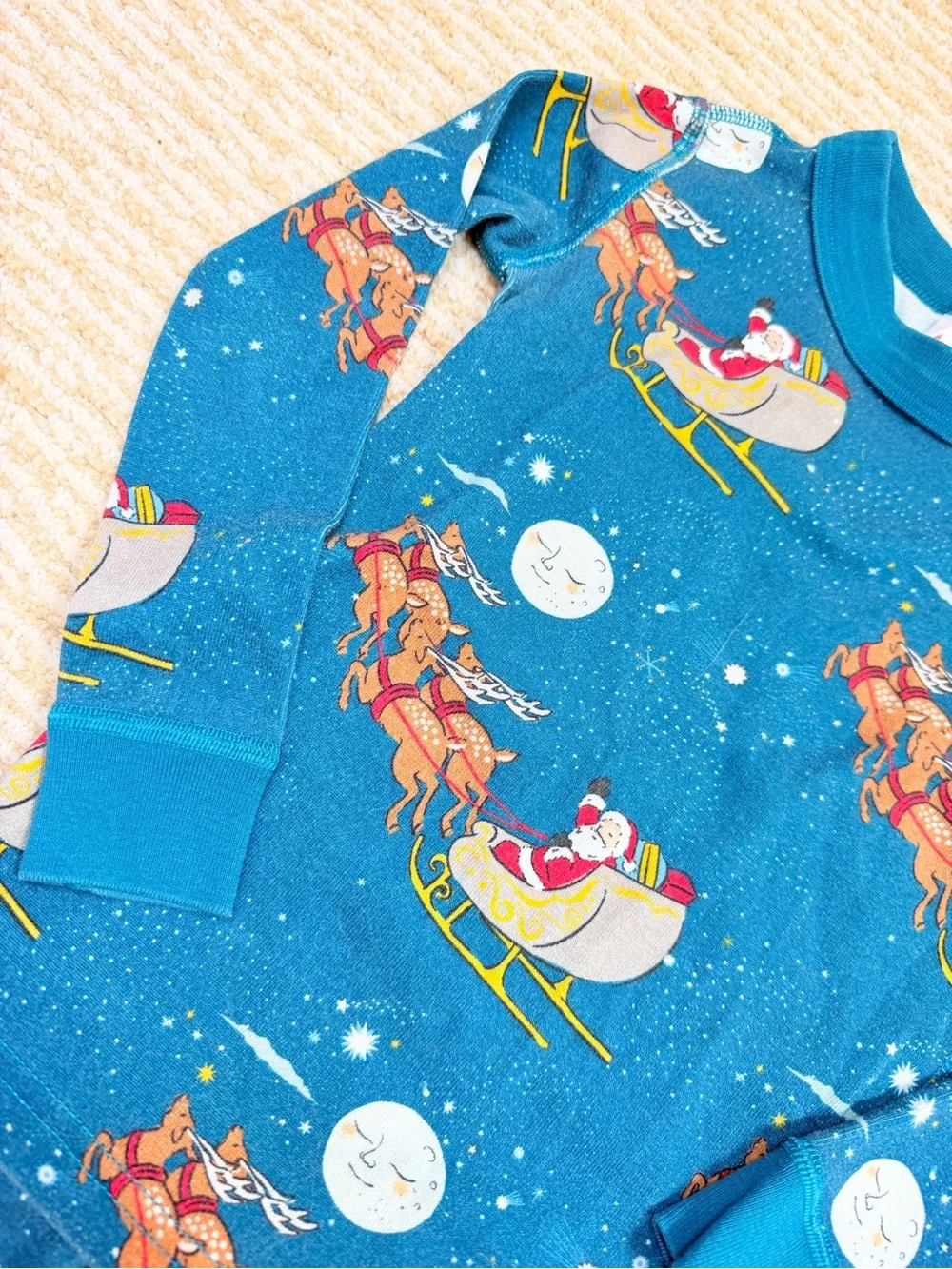 Hanna Andersson Teal Santa Sleigh Print Pajama Set